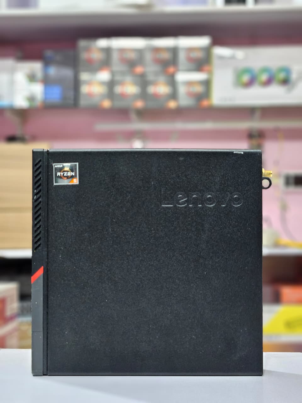 Lenovo ThinkCentre Tiny – Ryzen 5 8/16GB 256GB M.2 NVMe SSD